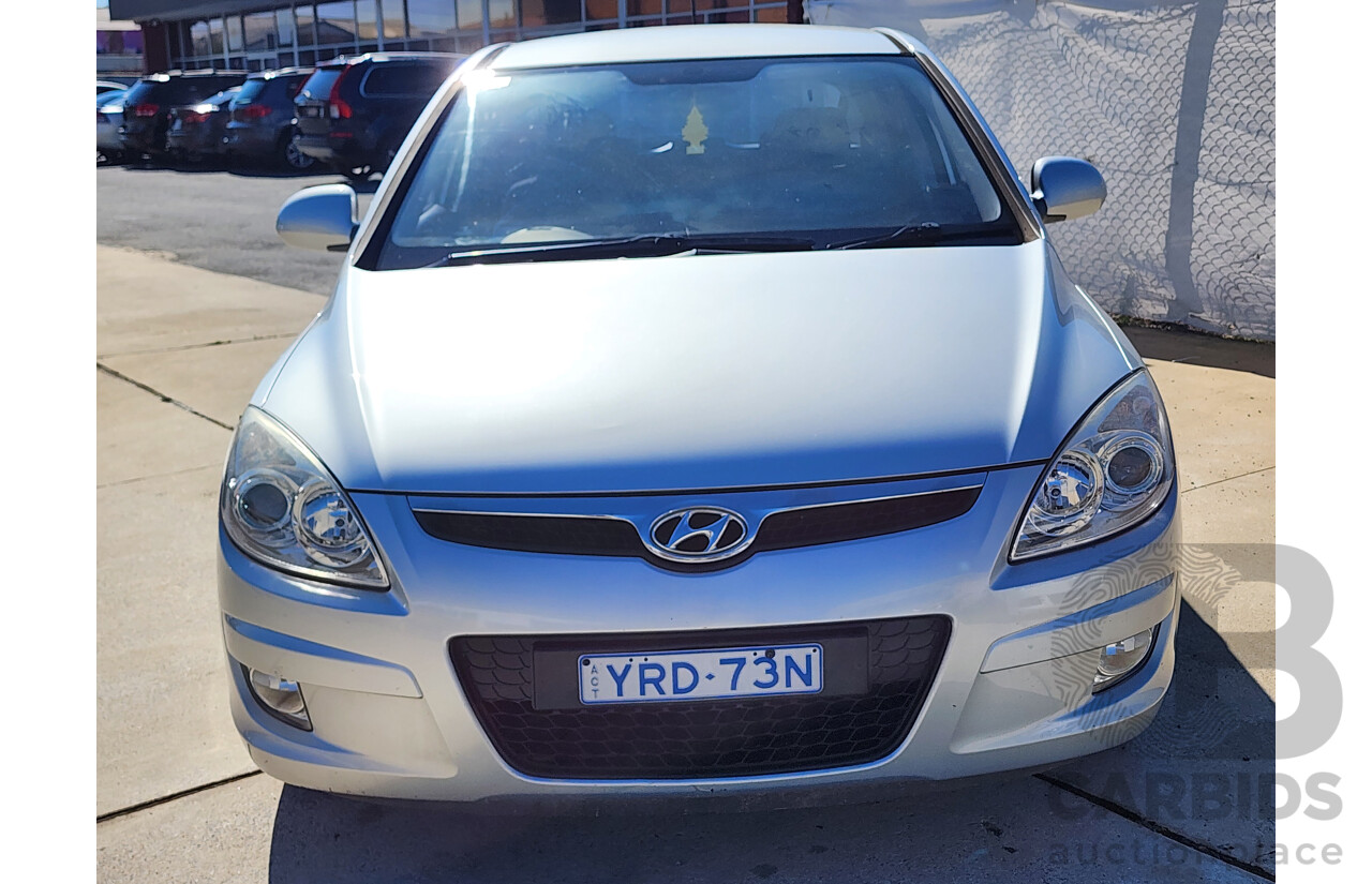 9/2009 Hyundai i30 SLX FD MY09 5d Hatchback Silver Or Chrome 2.0L