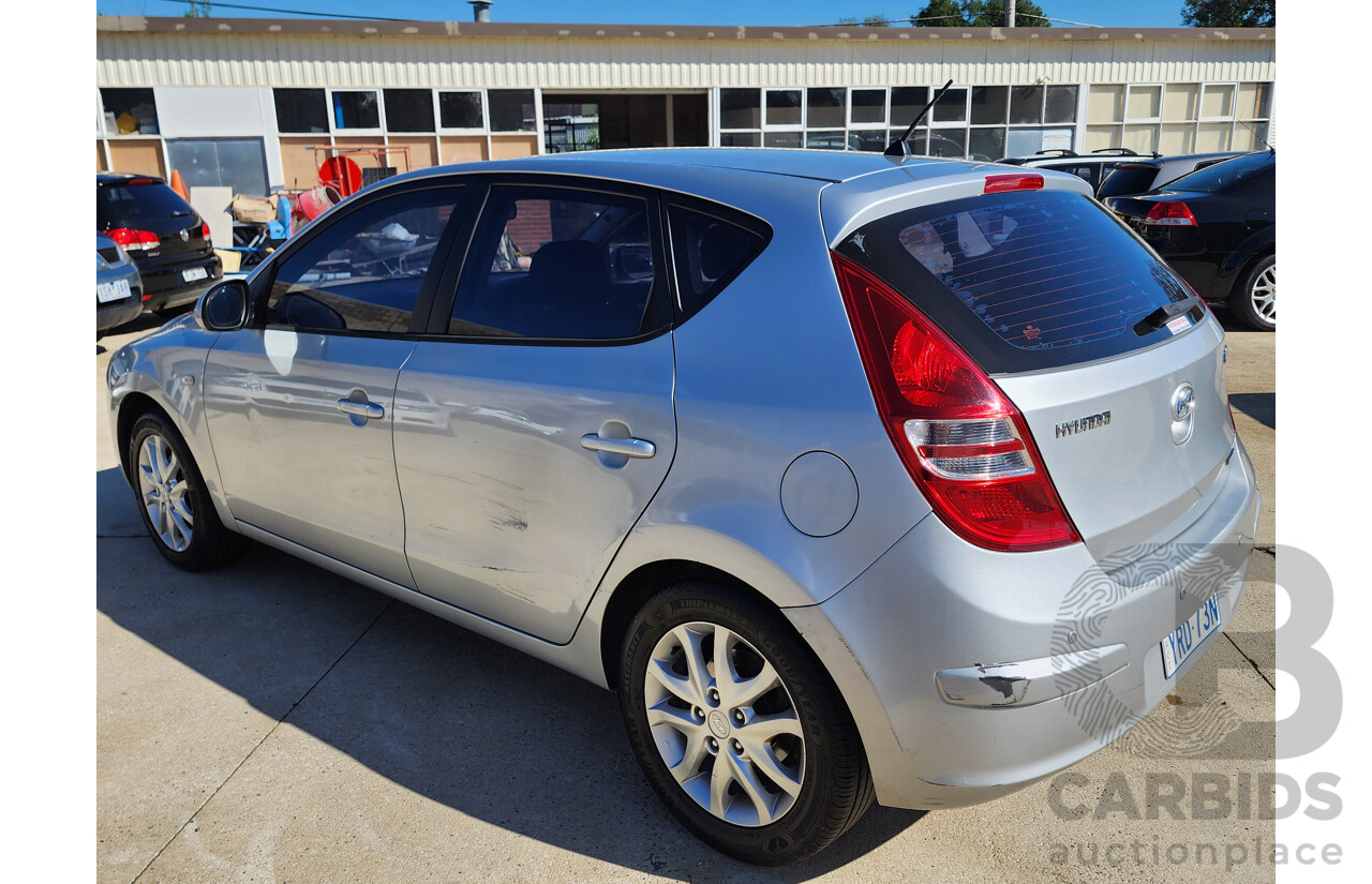 9/2009 Hyundai i30 SLX FD MY09 5d Hatchback Silver Or Chrome 2.0L