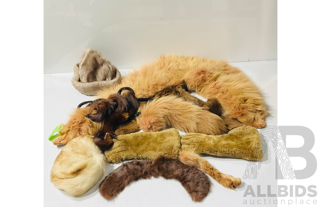 Collection Vintage Fur, Fur Tails and Fur Tassels