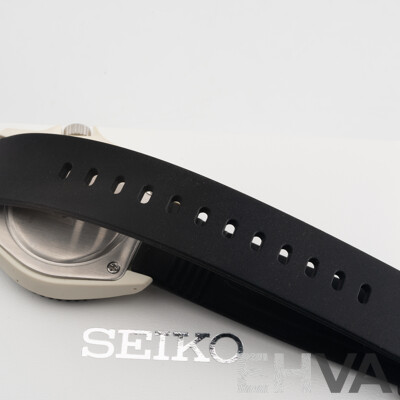 Seiko 38mm 5 Sports, Model SRPG71K1