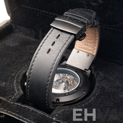 U-Boat 53mm Classico Lefty Black Carbon Fiber, Model 2277
