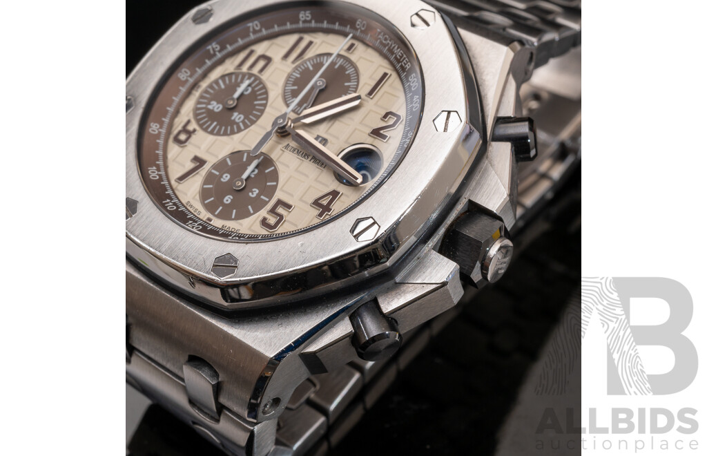 Audemars 42mm Piguet Offshore Safari, Model 26470ST.OO.A801CR.01