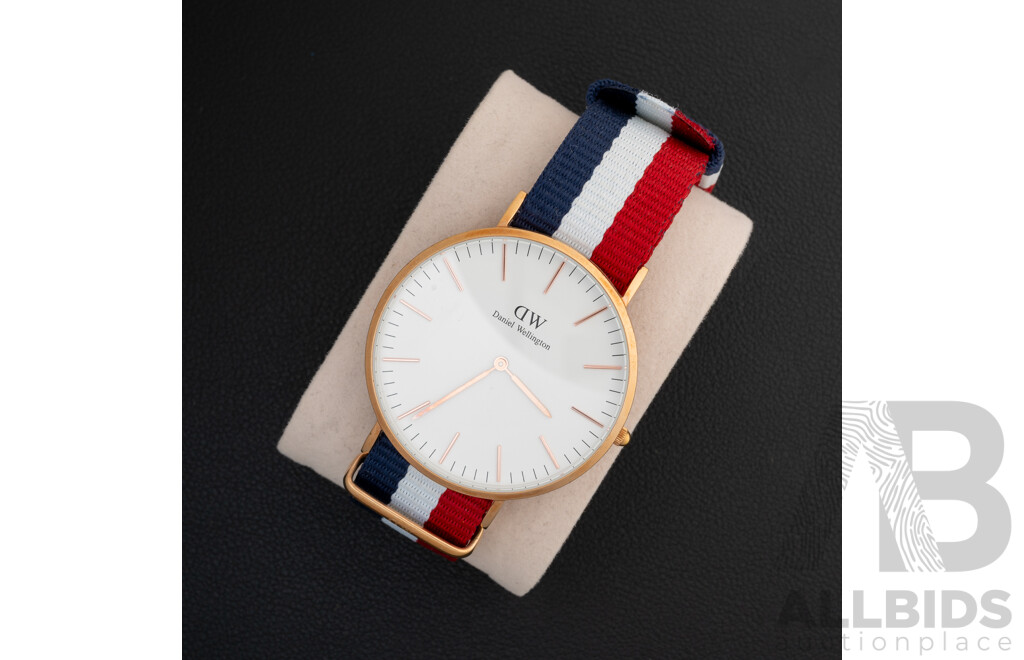 Daniel Wellington Classic Cambridge Mens Dress Watch, 0103DW, 41mm