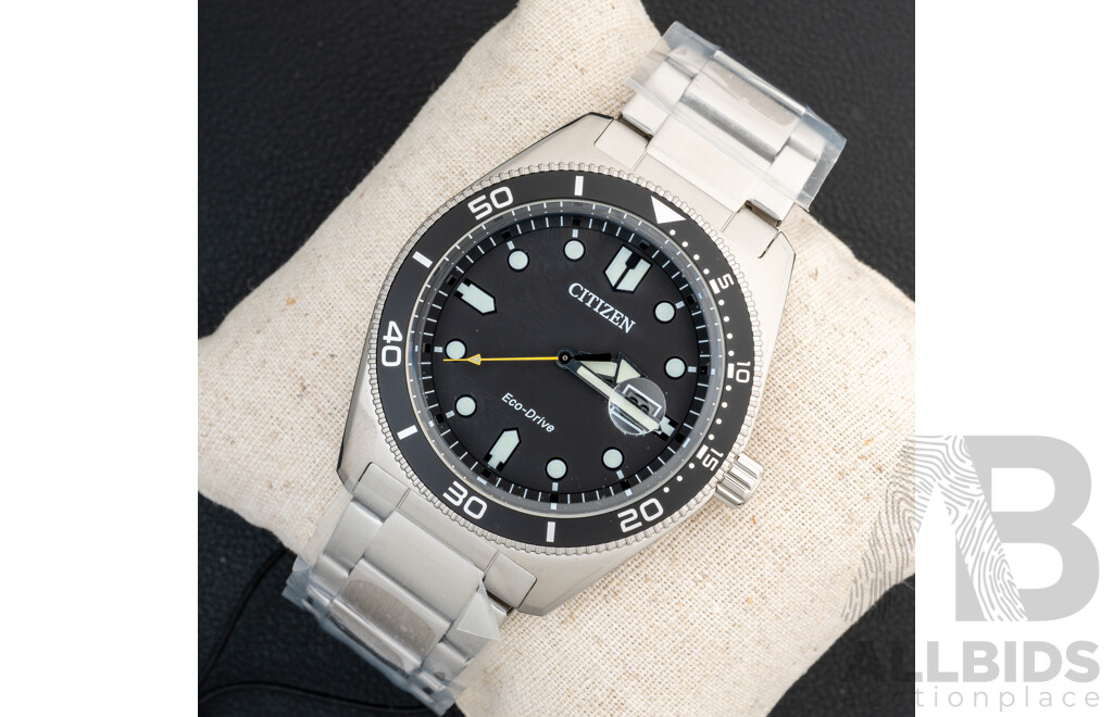 Citizen Eco-drive 42mm Watch, AW1760-81E, as New with Presentation Box