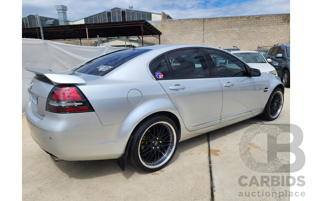 9/2009 Holden Calais V VE MY09.5 4d Sedan Silver Or Chrome 3.6L