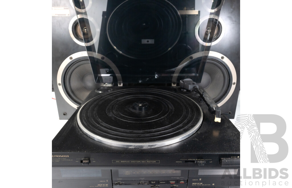 Pioneer Double Stereo Cassette Deck CT W 500, Pair Pioneer S Z85D Speakers, Pioneer Stereo Turntable PL Z82