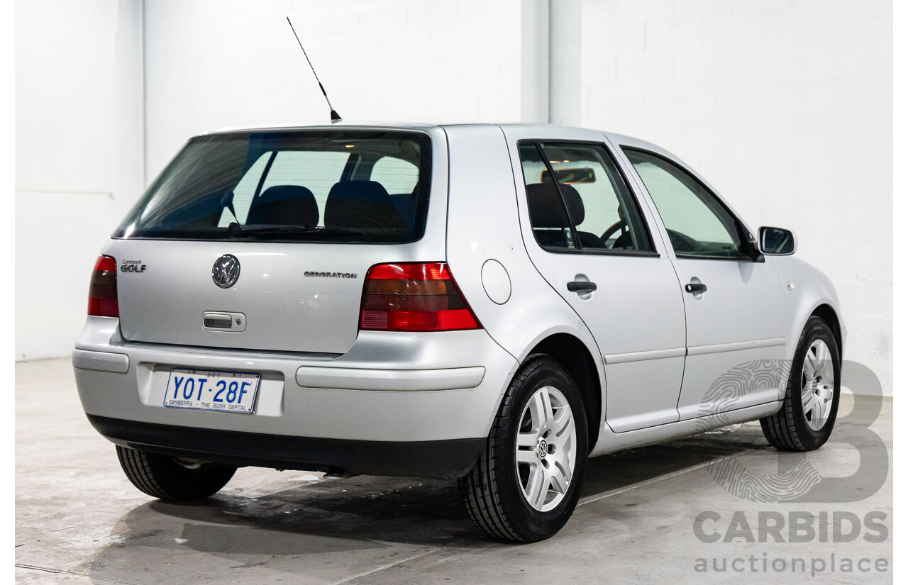 10/2003 Volkswagen Golf 1.6 S  5d Hatchback Reflex Silver 1.6L