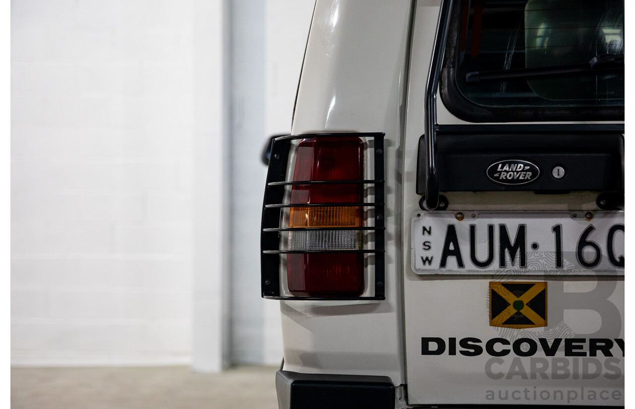 5/1999 Land Rover Discovery SE7 (4x4) 4d Wagon White V8 4.0L