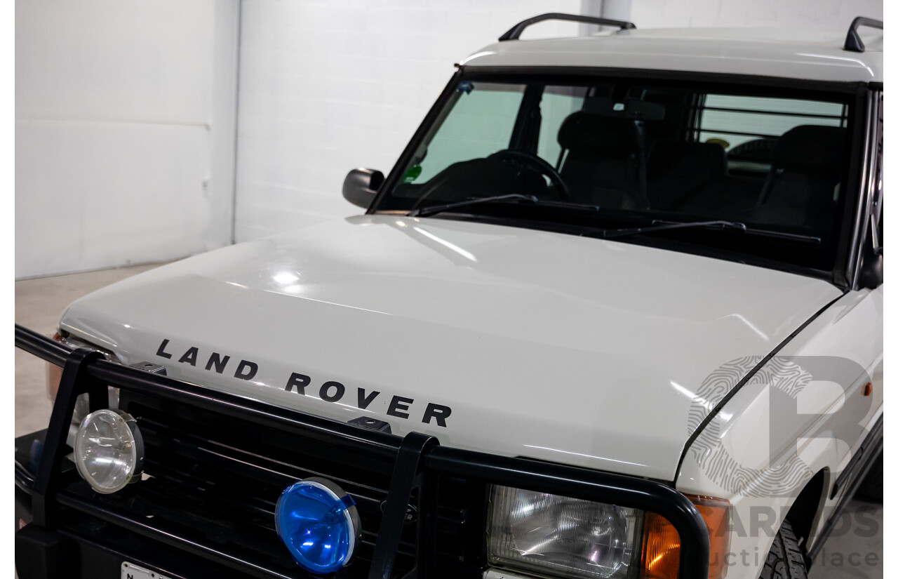 5/1999 Land Rover Discovery SE7 (4x4) 4d Wagon White V8 4.0L