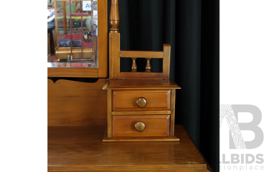 Victorian Cedar Mirrored Back Dressing Chest