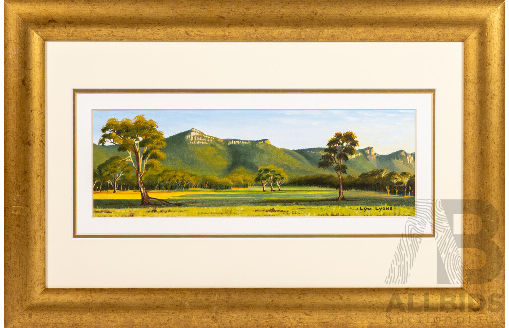 Lyn Lyons, (20th Century, Australian), Sunrise on the Victoria Range & Victoria Valley, Lovely Pair of Original Oils on Canvas, 30 x 46 cm (frames) (2)