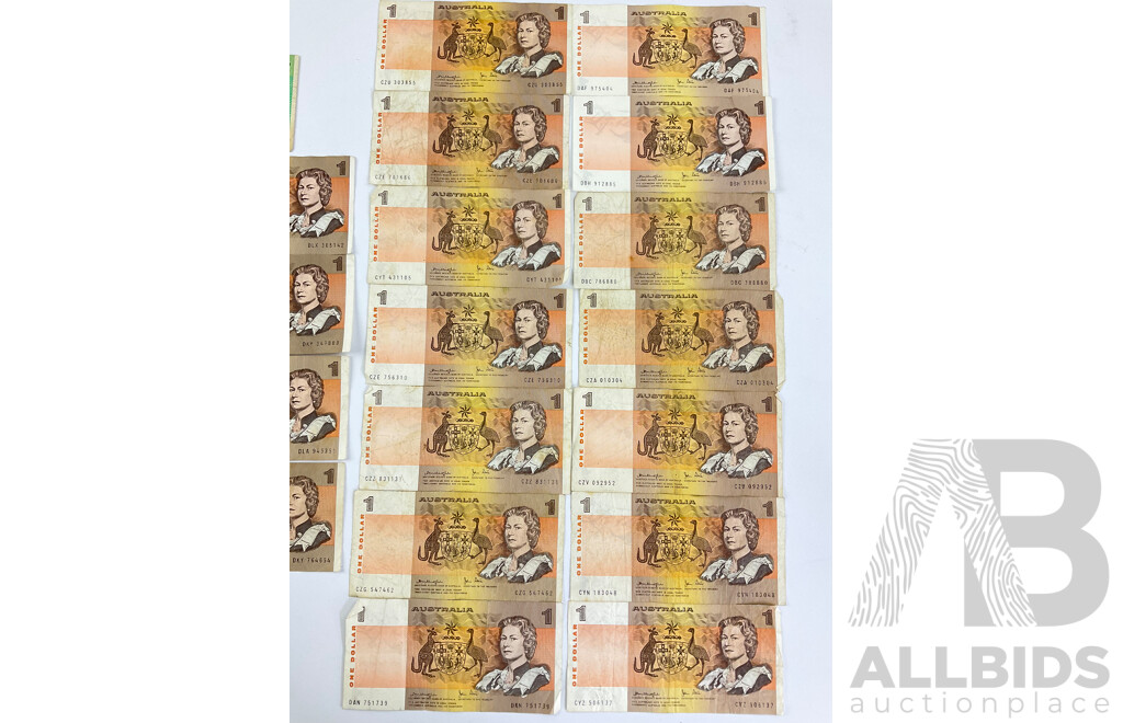 Australian 1979 One Dollar Notes R77 Knight/Stone(14) and 1982 R78 Johnston/Stone(9)