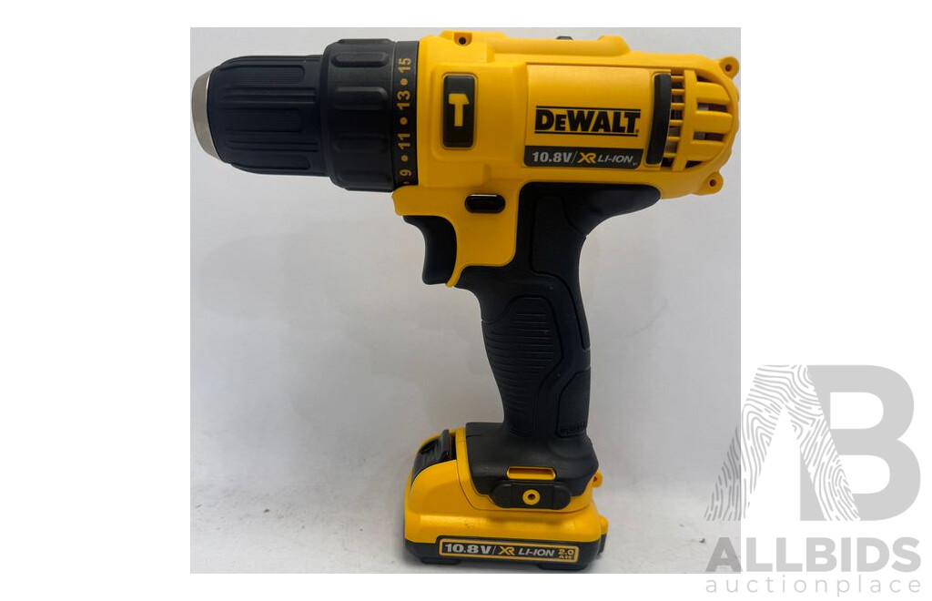 DeWalt Cordless Drill and Battery Charger Kit