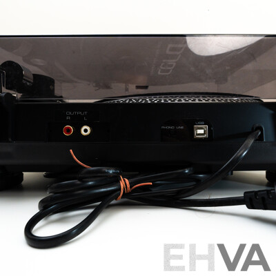 Cord Direct Drive USB Turntable DJ U Pro