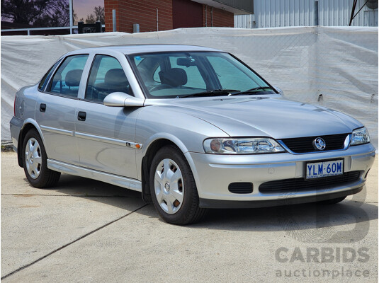 1/2001 Holden Vectra GL JSII 4d Sedan Silver 2.2L