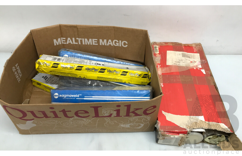 Assorted Magmaweld, VacPac, and Smootharc Electrodes - Lot of 10