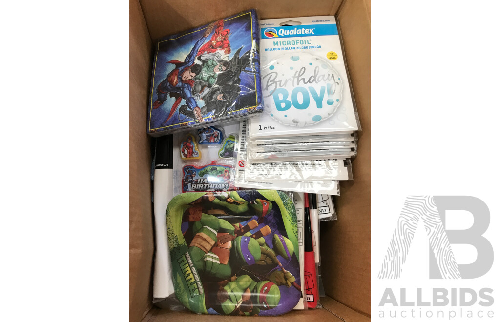 Pallet Lot of Assorted Party Items and Decorations