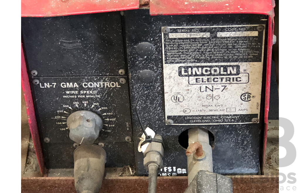 Lincoln Electric Idealarc CV400-I Welder with LN-7 Wire Feeder