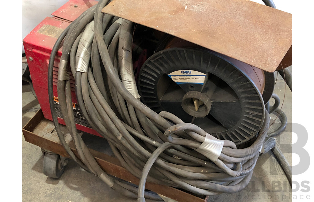 Lincoln Electric Idealarc CV400-I Welder with LN-7 Wire Feeder