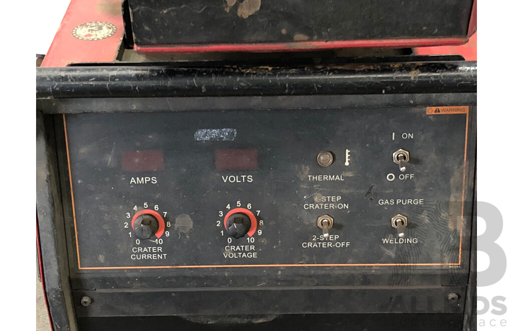 Lincoln Electric Powerplus II 350 Welder with PWF4GS Wire Feeder