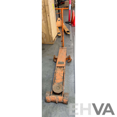 APAC 4000kg Hydraulic Garage Jack