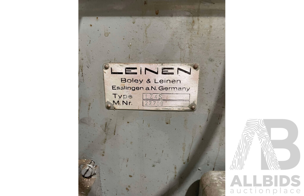 Leinen Lead and Pull Lathe - Type LZ4S