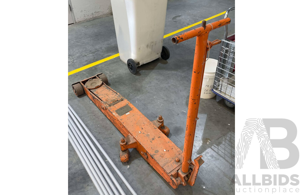 APAC 4000kg Hydraulic Garage Jack