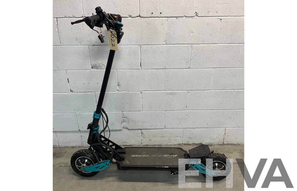 Bolzzen Dynamo Electric Scooter - ORP $2,199.95