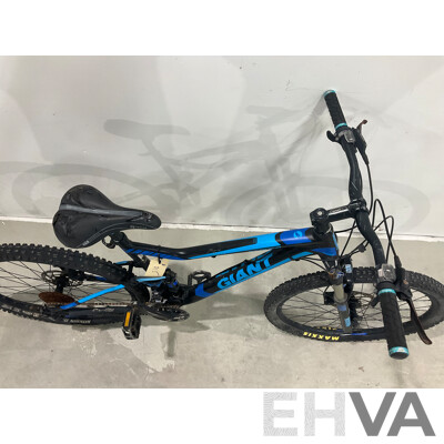 Giant Stance Mountain Bike (Size L)