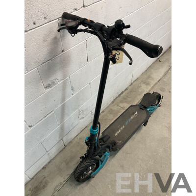 Bolzzen Dynamo Electric Scooter - ORP $2,199.95