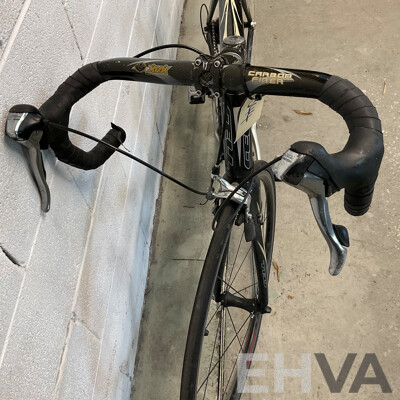 CELL Victor Carbon Road Bike