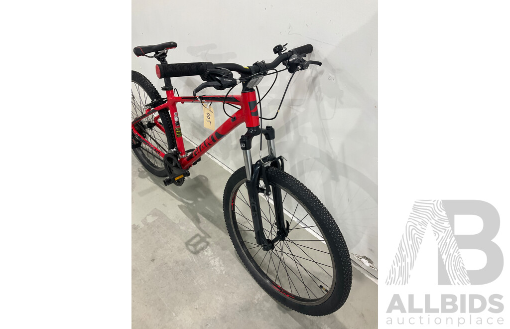 Giant ATX Mountain Bike (Size S)