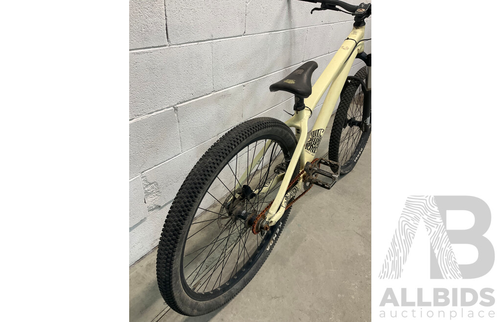 Commencal Mountain Bike (35cm Frame)