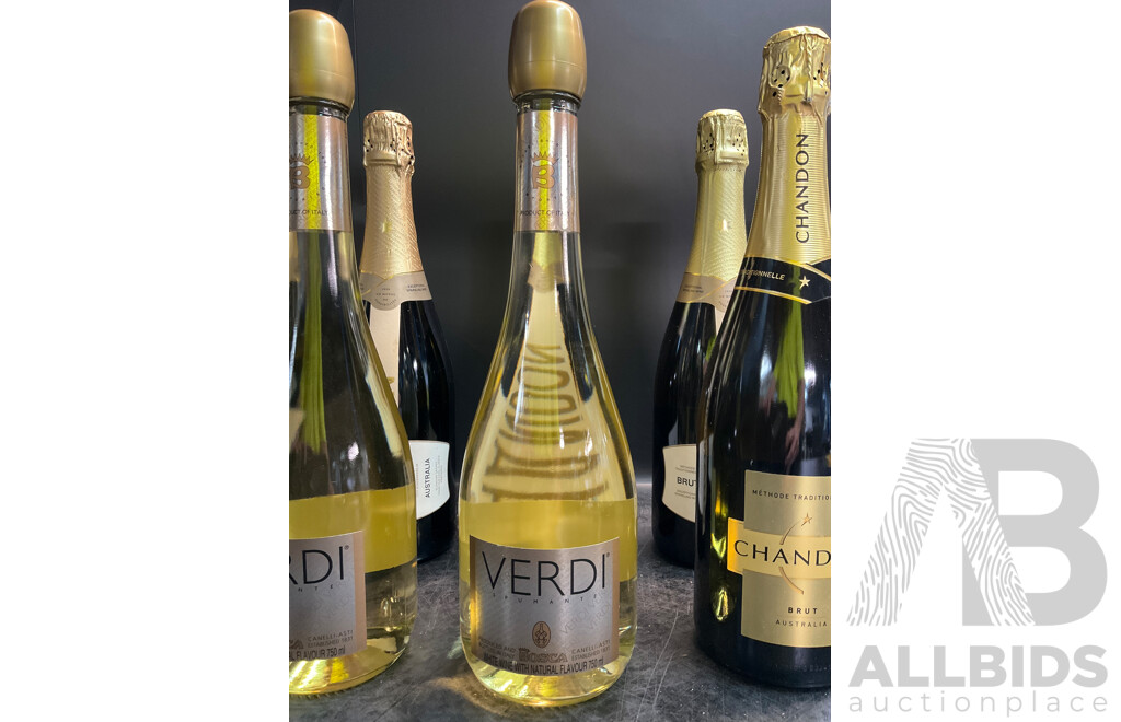 Chandon Brut Wine (x9) & Verdi Spumanter Wine - Lot of 11 - ORP $289.99