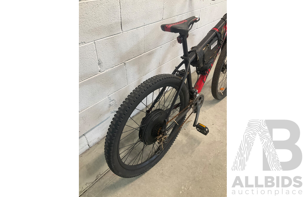 Cannondale Mountain Bike (45cm Frame)