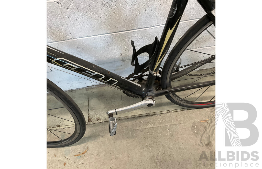 CELL Victor Carbon Road Bike