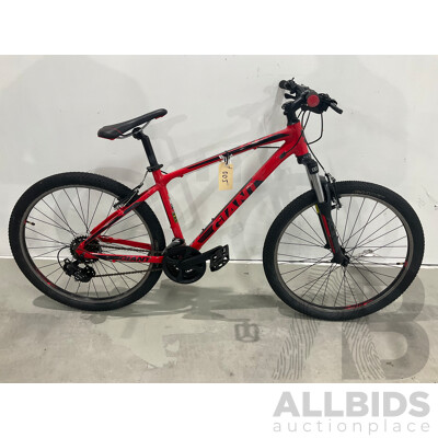 Giant ATX Mountain Bike (Size S)