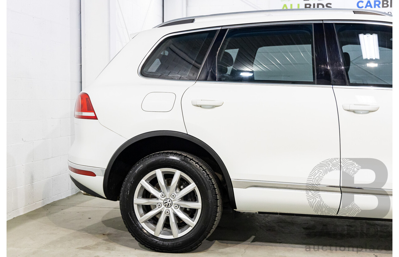 08/2016 Volkswagen Touareg 150 TDI (AWD) 7P MY17 4d Wagon Pure White Turbo Diesel 3.0L