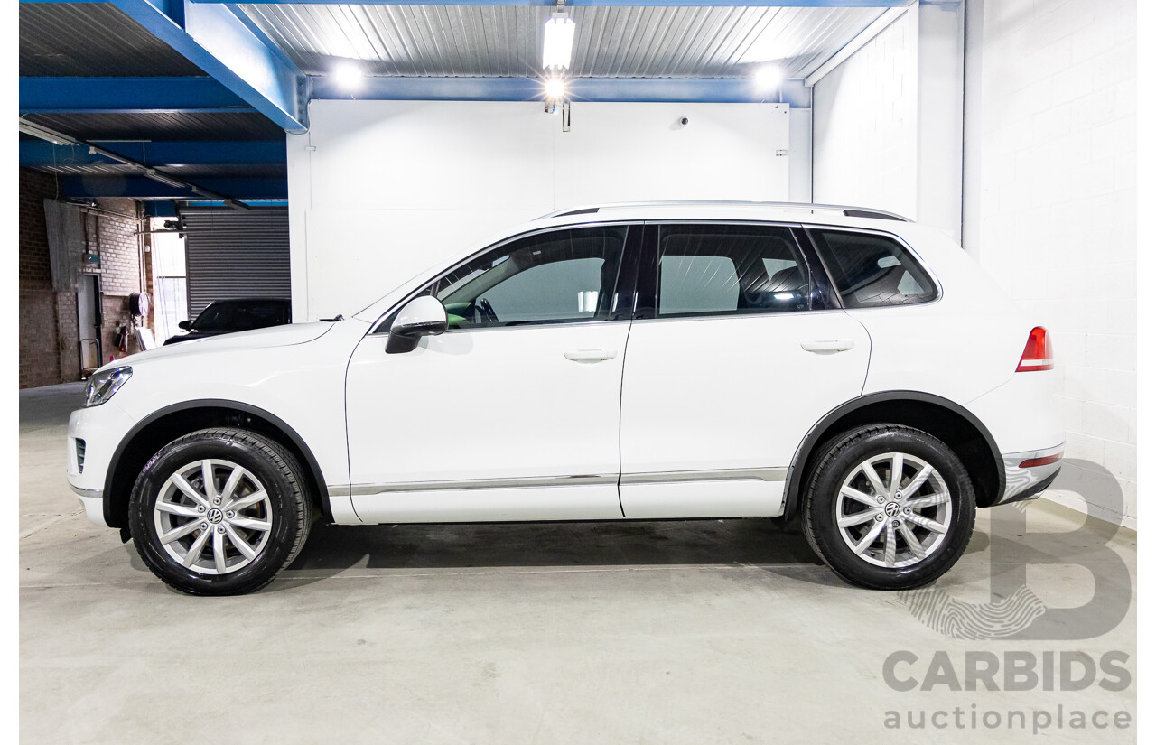 08/2016 Volkswagen Touareg 150 TDI (AWD) 7P MY17 4d Wagon Pure White Turbo Diesel 3.0L