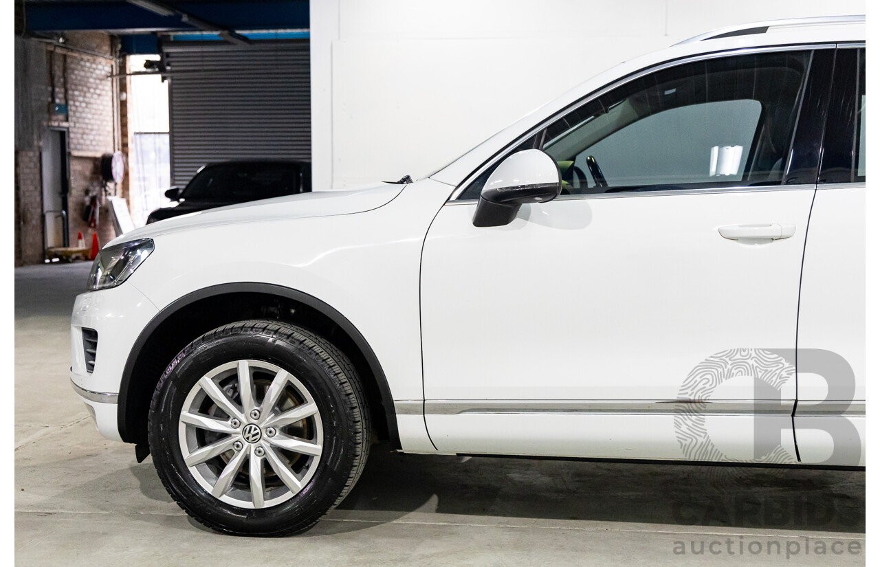 08/2016 Volkswagen Touareg 150 TDI (AWD) 7P MY17 4d Wagon Pure White Turbo Diesel 3.0L