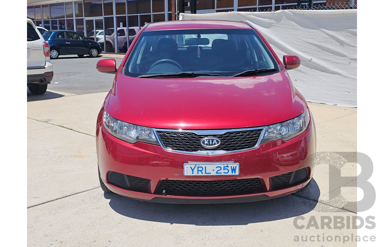 10/2010 Kia Cerato Si TD MY11 5d Hatchback Maroon 2.0L