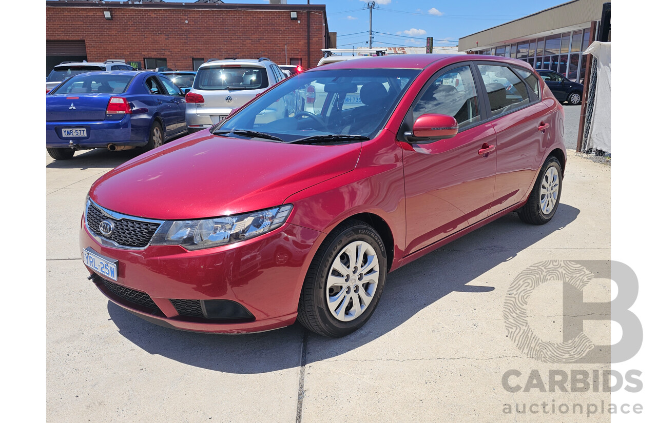 10/2010 Kia Cerato Si TD MY11 5d Hatchback Maroon 2.0L