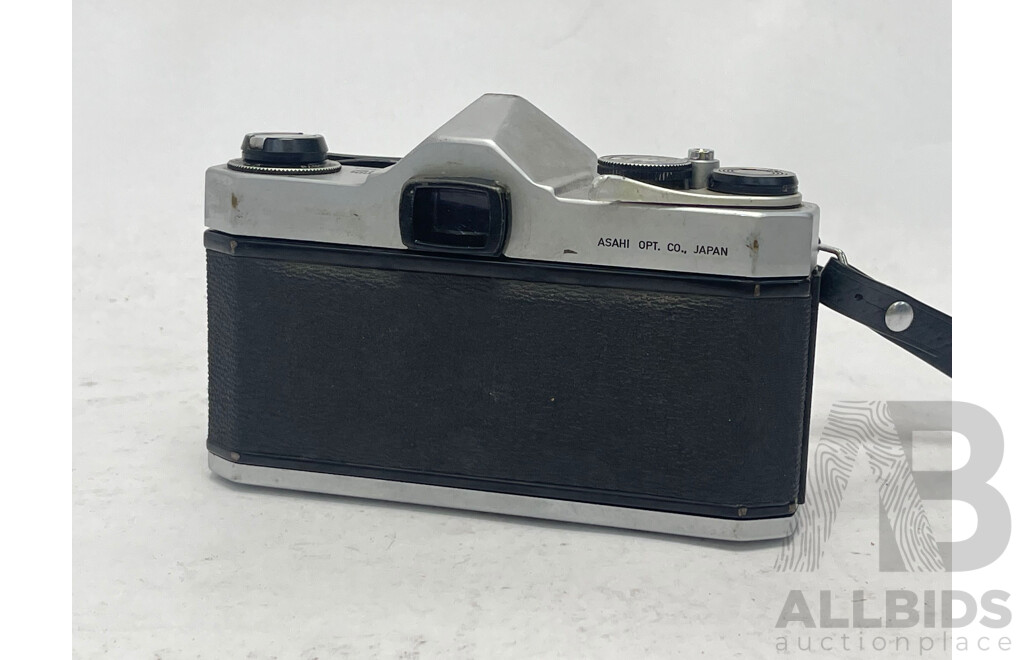 Asahi Pentax 35mm Film Camera and Lens