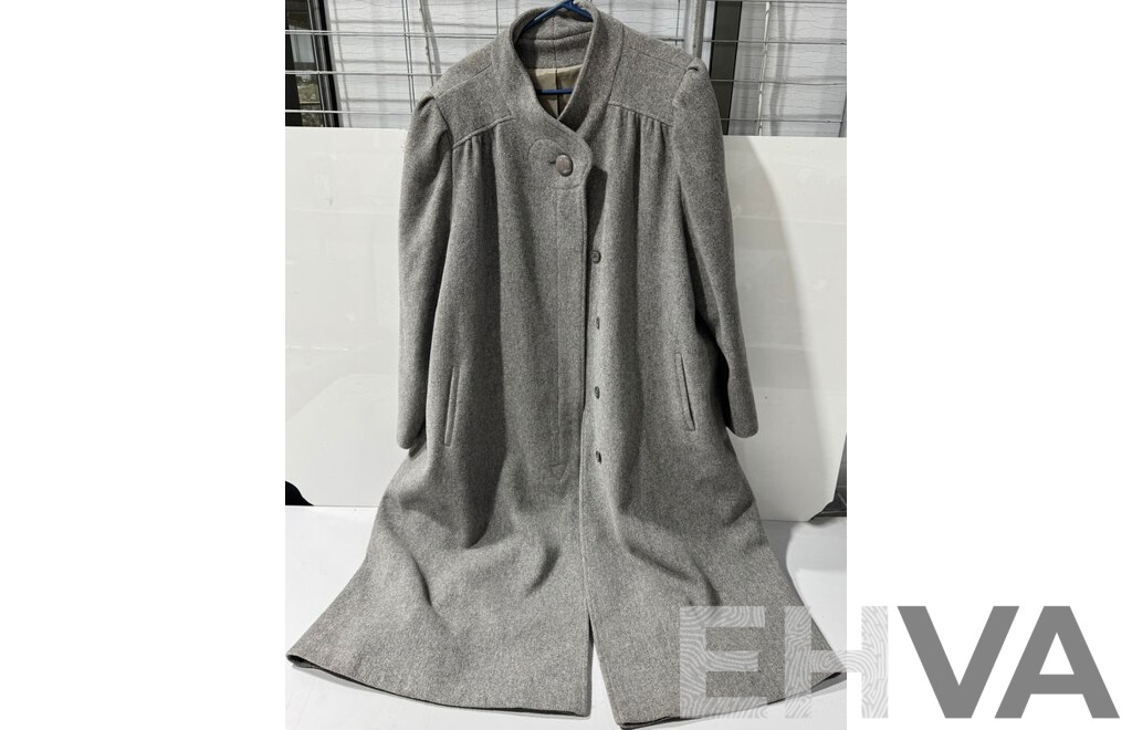 Wonderful Vintage American Made Wool-Blend Winter Coat, Excellent Preloved Condition, Approx Size 16