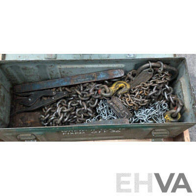 Noble 3900kg Wire Rope Pulley with Chains, Hooks, U Shackles, Tyre Levers in Two Military Cases