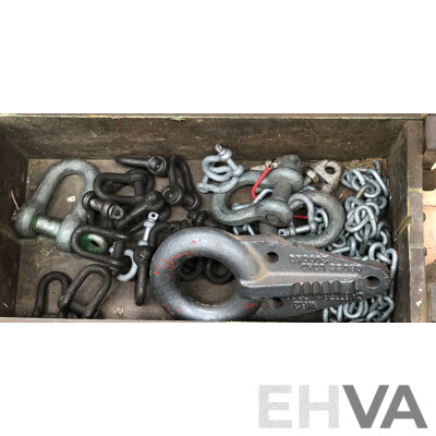 Noble 3900kg Wire Rope Pulley with Chains, Hooks, U Shackles, Tyre Levers in Two Military Cases