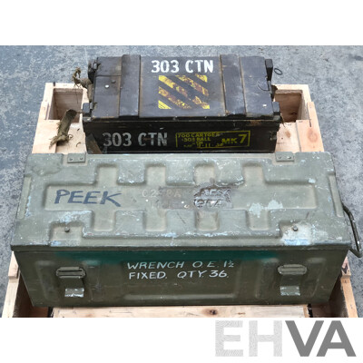 Noble 3900kg Wire Rope Pulley with Chains, Hooks, U Shackles, Tyre Levers in Two Military Cases