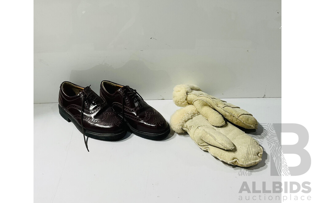 Pair of Pavers Wide Faux Leather Shoes Size 8 and Pair of Winter Mittens