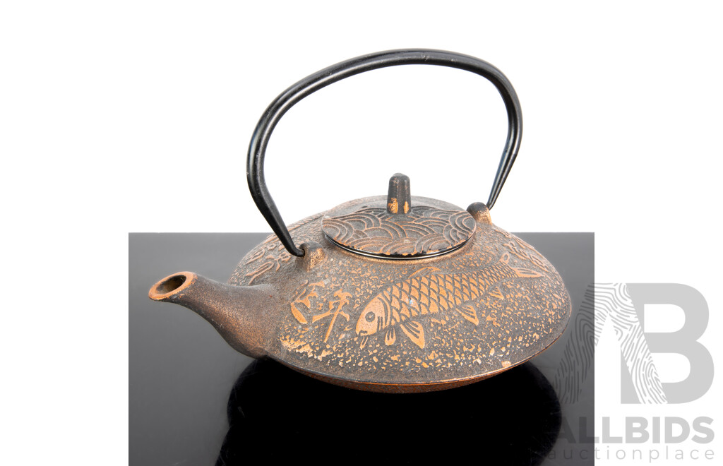 Japanese Coppered Cast Iron Teapot with Koi Fish Decoration