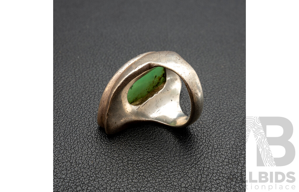 Vintage Sterling Silver Mexican Jade Half Moon Cabochon Ring, Size N, 20.10 Grams